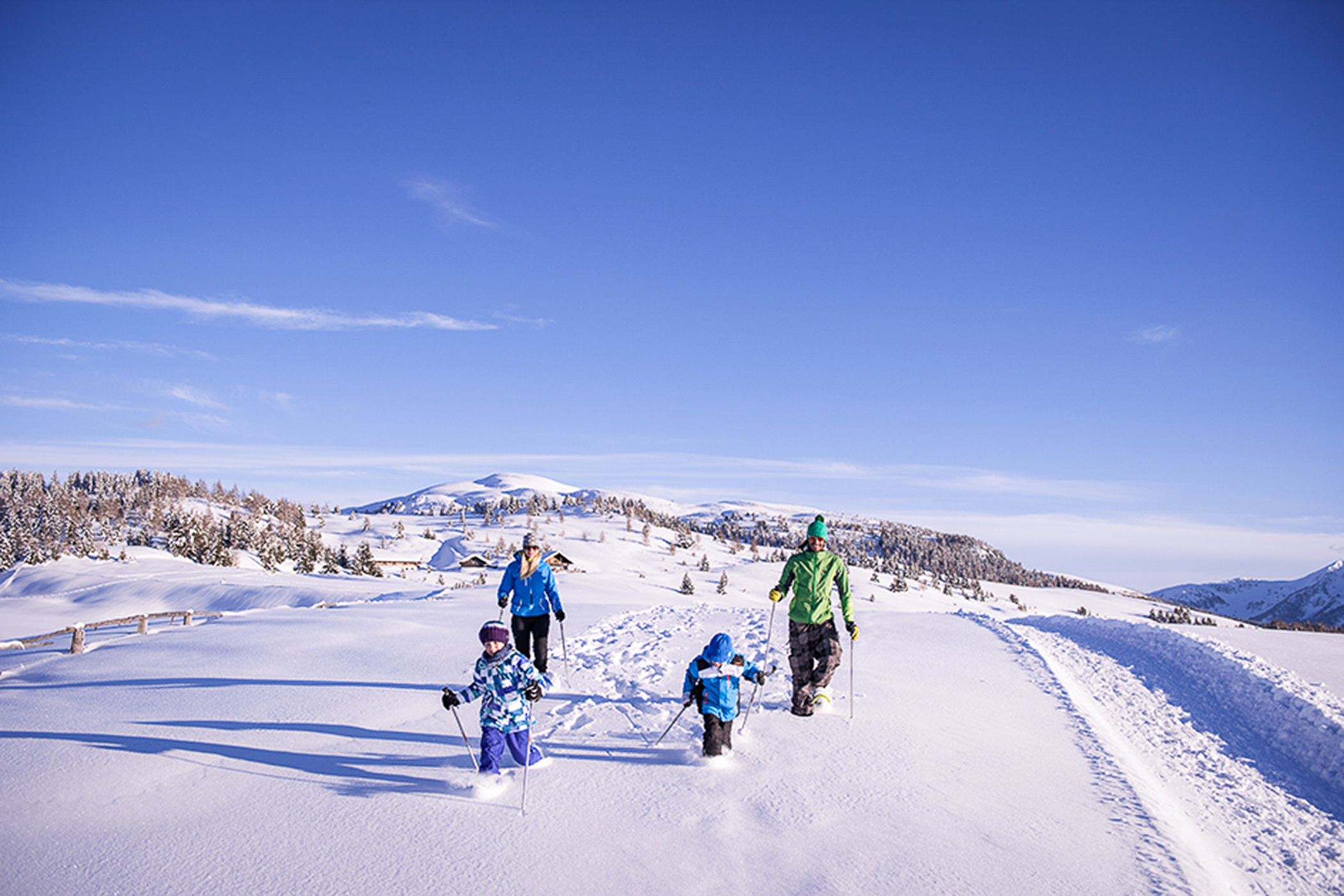 Magische Schneeschuhwanderungen